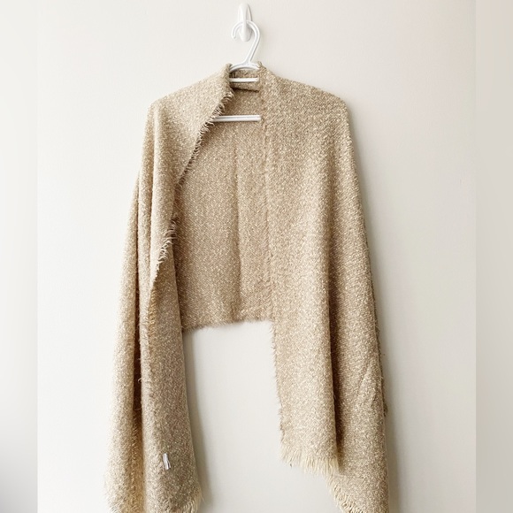Beige Blanket Scarf - Picture 2 of 4